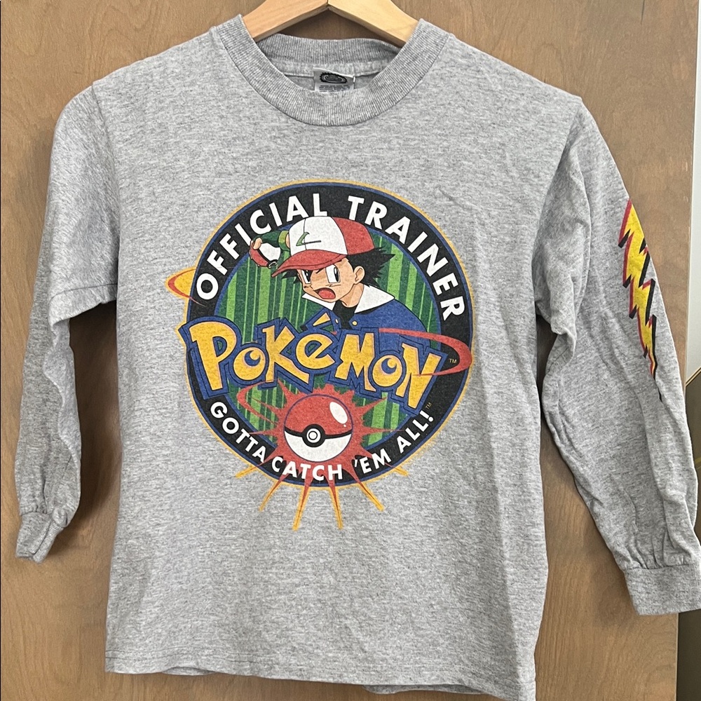 Pokemon Gray Long Sleeve Tee with Trainer Design Vintage 90’s